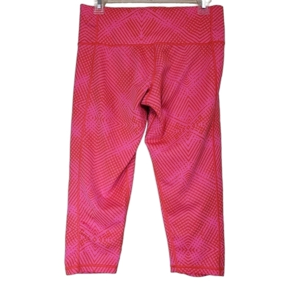 𝅺ADIDAS Climalite Bright Pink Cropped Workout Leggings Size Medium - Picture 2 of 7